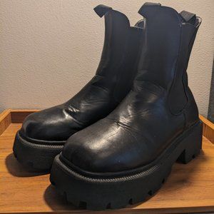 Boots nasty gal 7/40 (US size 9)